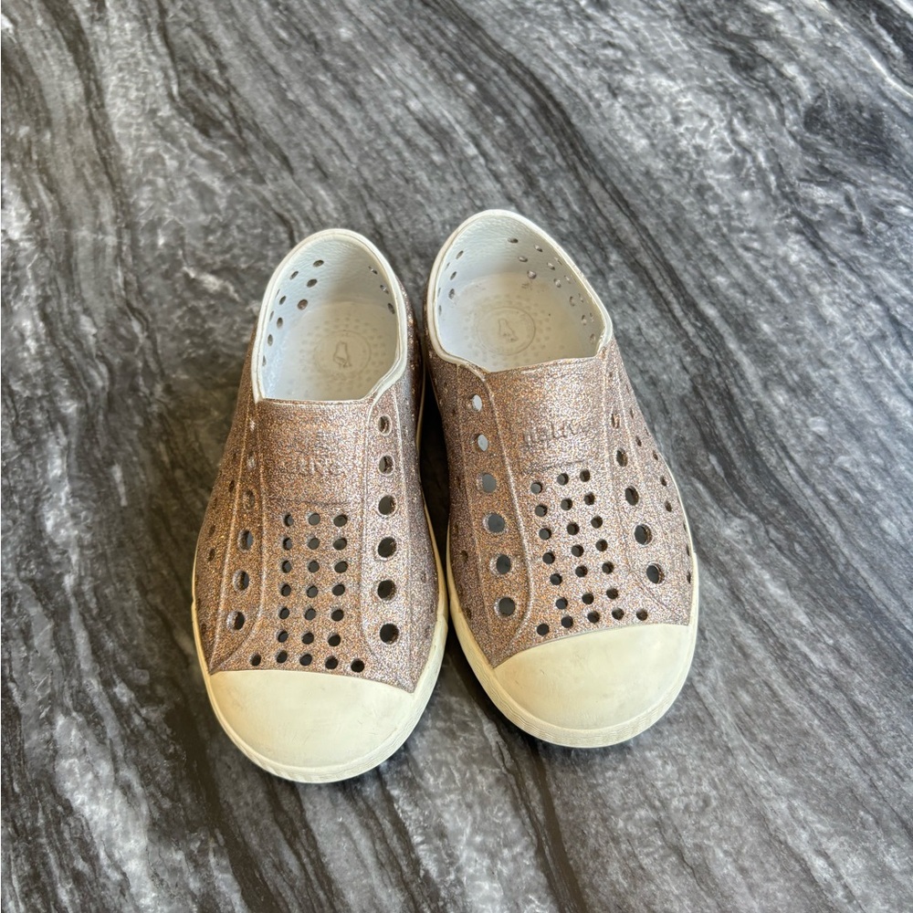 Native Kids Shoes - Metallic Sparkle Size 7